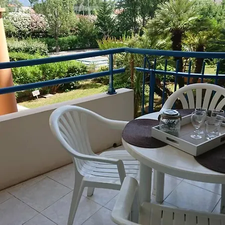 T2 Climatise A 5 Minutes A Pied De La Avec Parking, Piscine Et Wifi Διαμέρισμα *