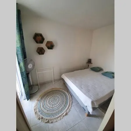T2 Climatise A 5 Minutes A Pied De La Avec Parking, Piscine Et Wifi