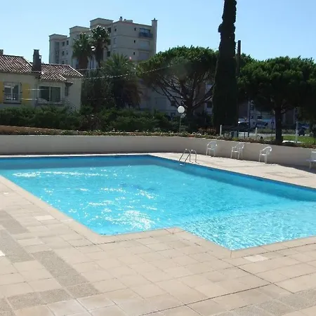 T2 Climatise A 5 Minutes A Pied De La Avec Parking, Piscine Et Wifi Διαμέρισμα