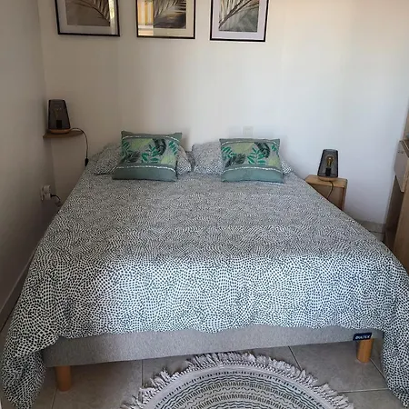 T2 Climatise A 5 Minutes A Pied De La Avec Parking, Piscine Et Wifi Διαμέρισμα *